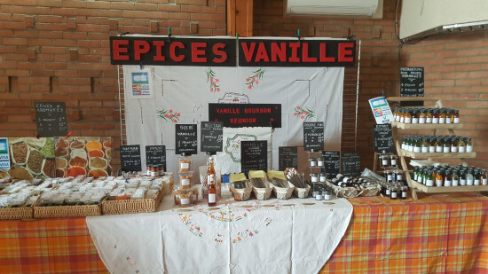epices et condiments en exposition à Neauphle